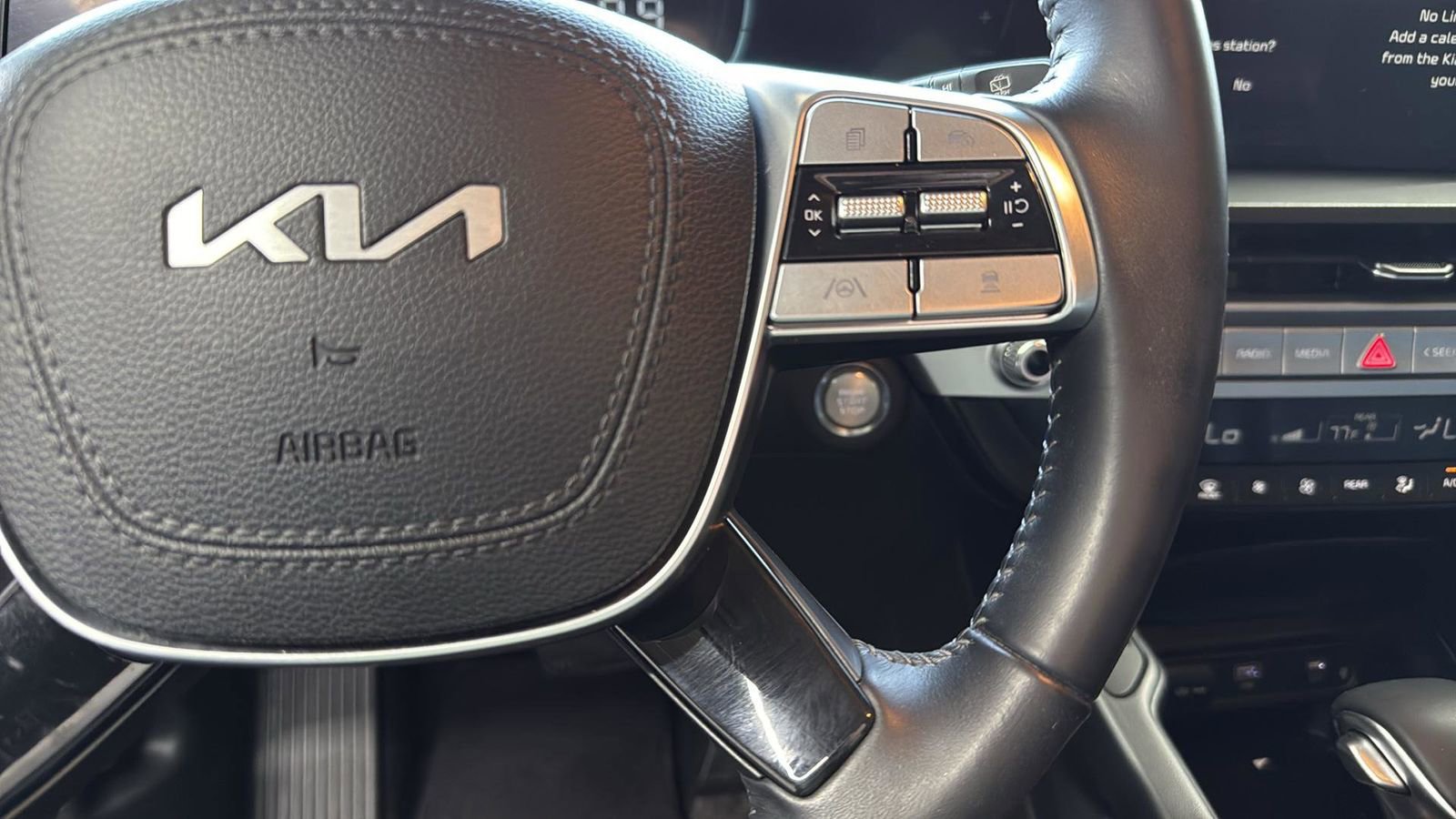 Used 2023 Kia Telluride S image 16