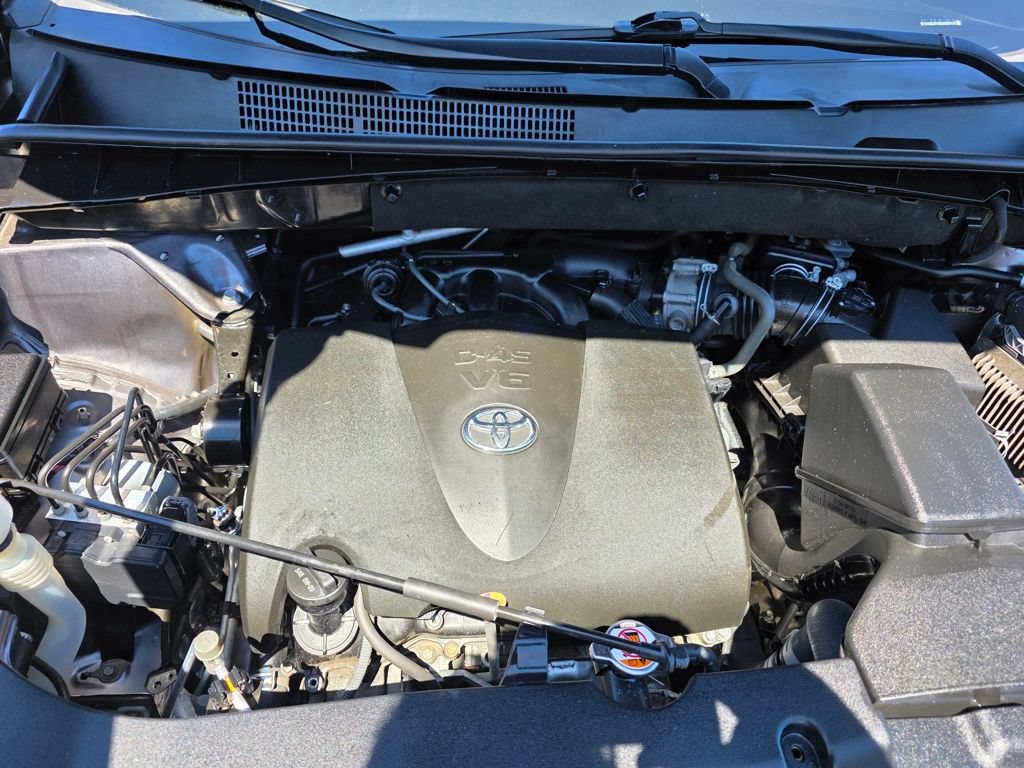 Used 2019 Toyota Highlander LE AWD/4WD image 26