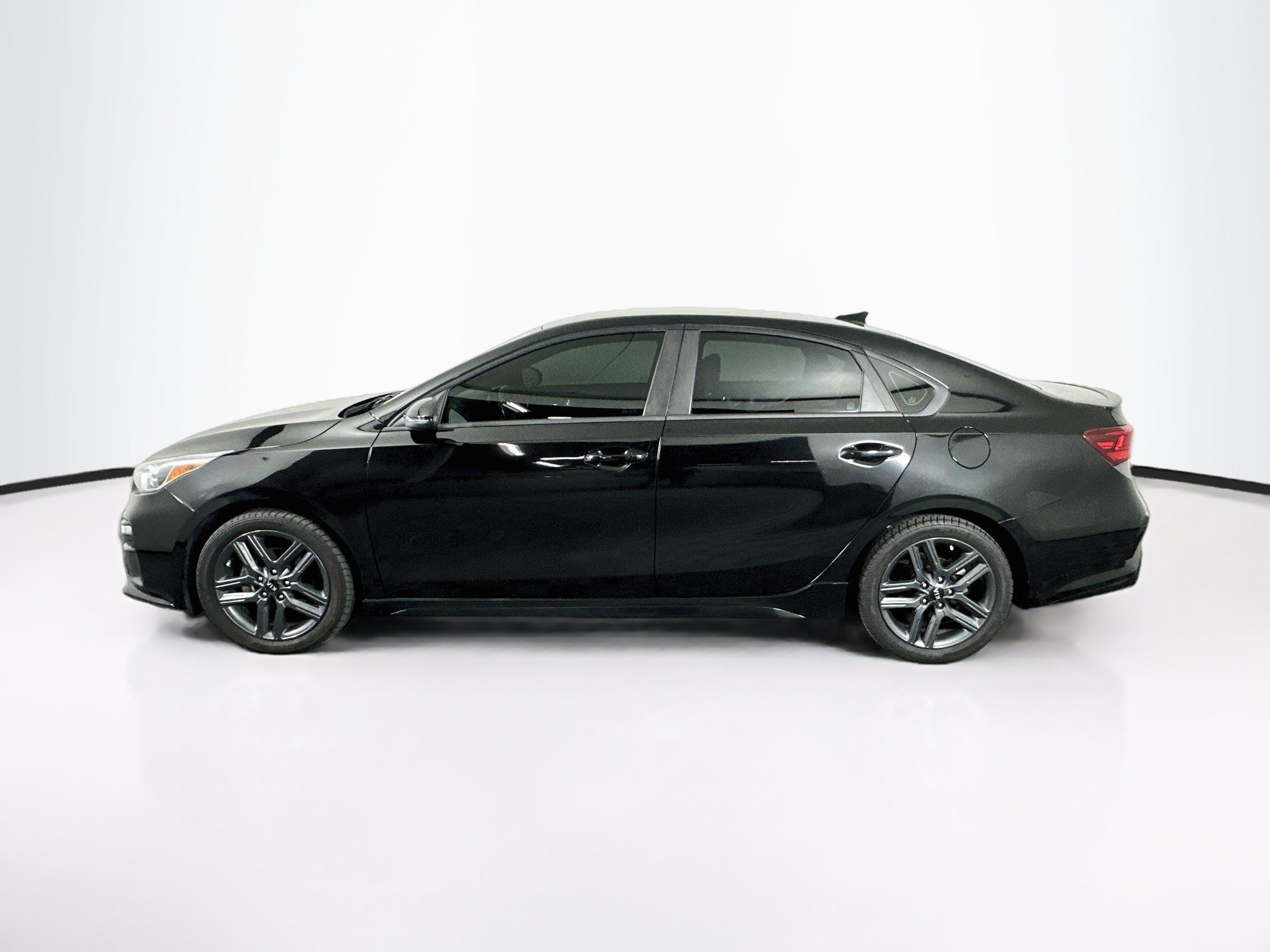 Used 2021 Kia Forte GT-Line FWD image 4