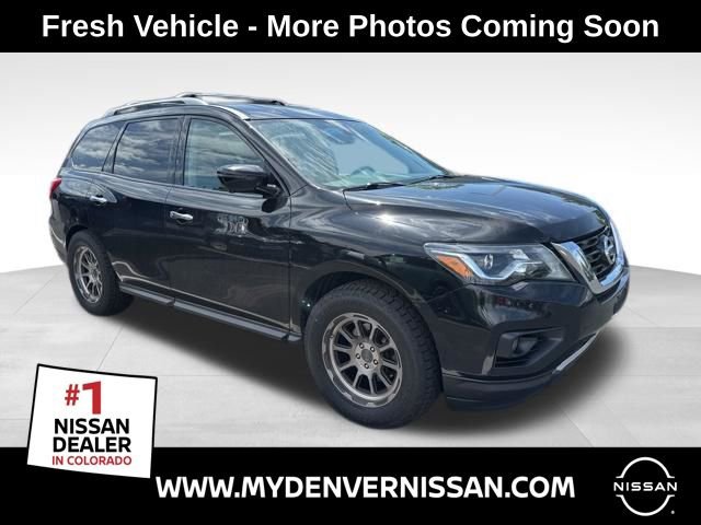Used 2018 Nissan Pathfinder SL AWD/4WD image 1