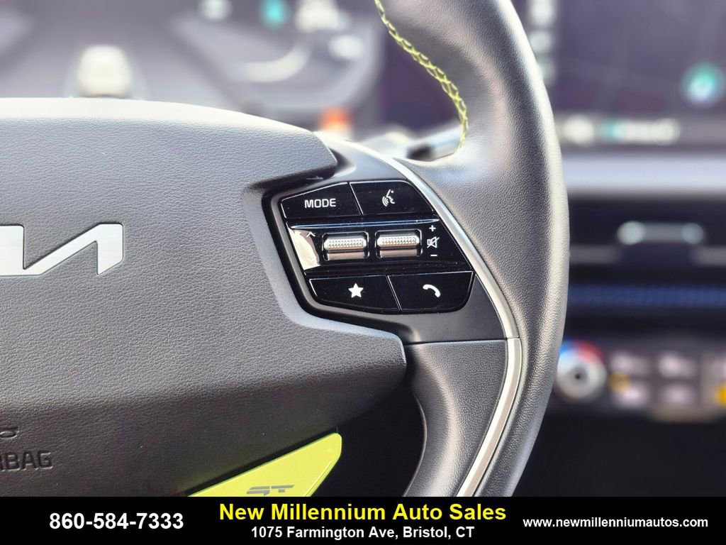 Used 2024 Kia EV6 GT image 29