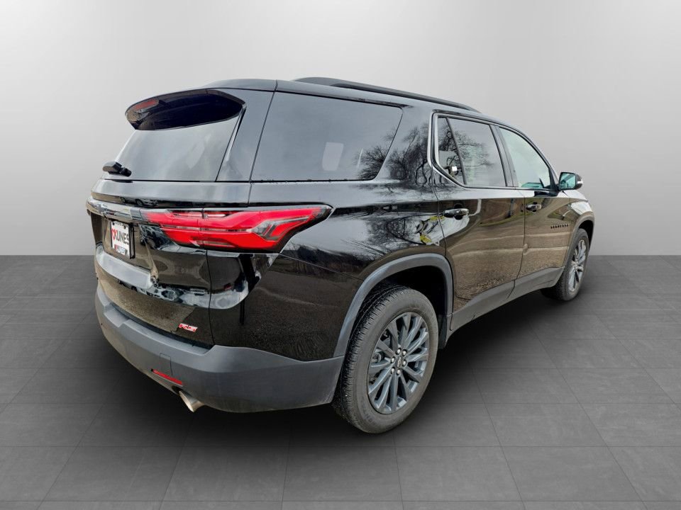 Used 2023 Chevrolet Traverse RS image 7