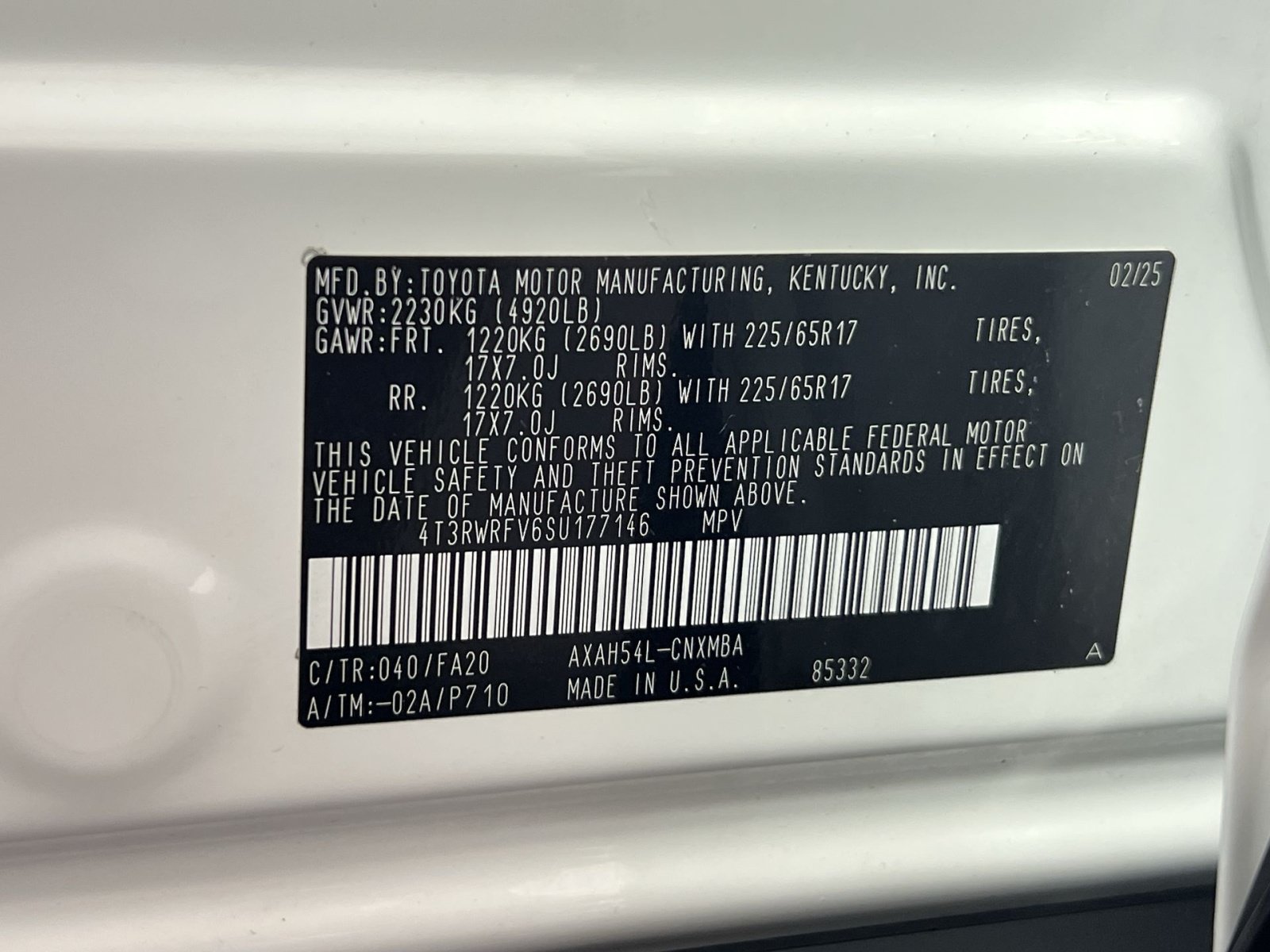 Used 2025 Toyota RAV4 XLE AWD/4WD image 30
