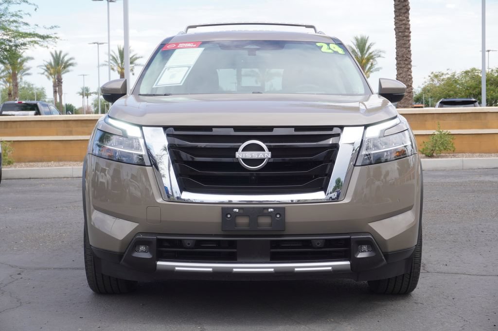 Certified 2024 Nissan Pathfinder Platinum w/ Cargo Package AWD/4WD image 5