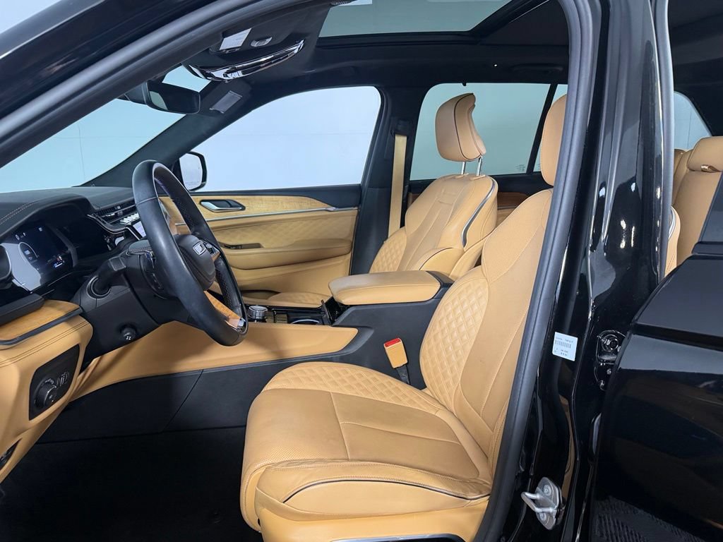 Certified 2022 Jeep Grand Cherokee Summit AWD/4WD image 18