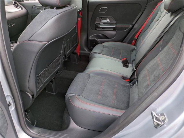 New 2025 Mercedes-Benz GLA 35 AMG 4MATIC image 15