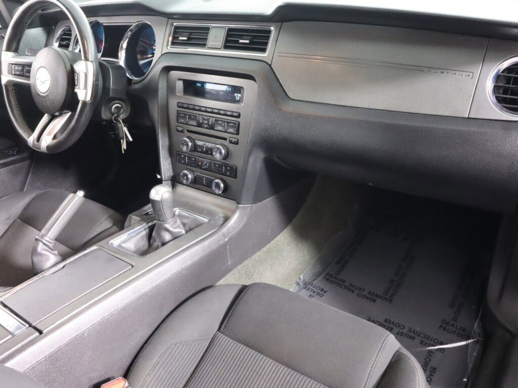 Used 2014 Ford Mustang Coupe image 30