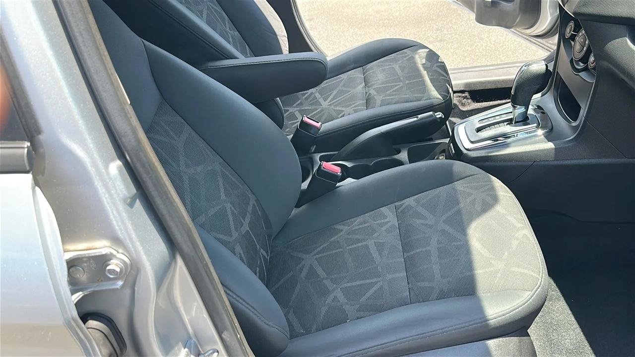 Used 2012 Ford Fiesta SE FWD image 34