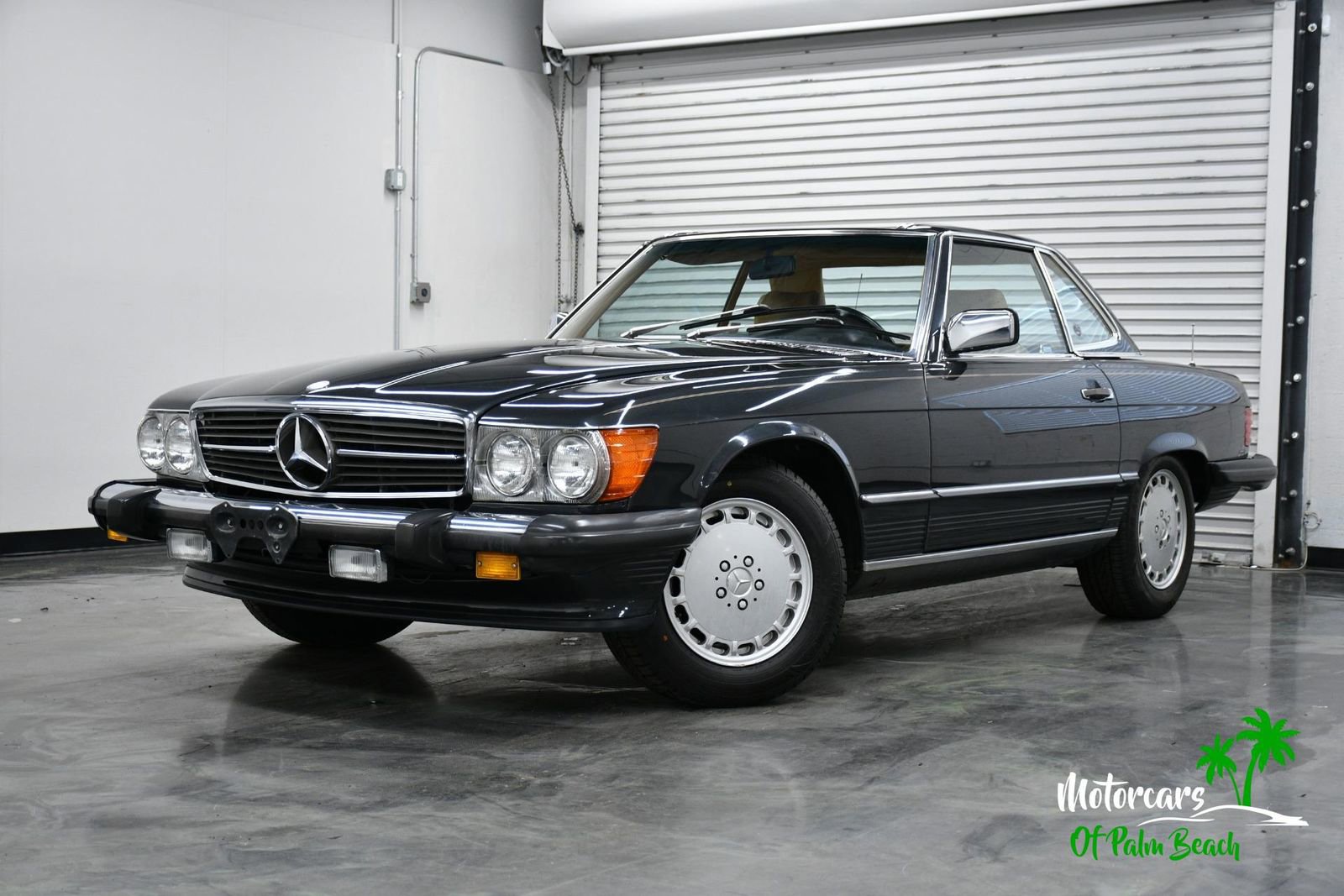 Used 1989 Mercedes-Benz 560 SL image 2