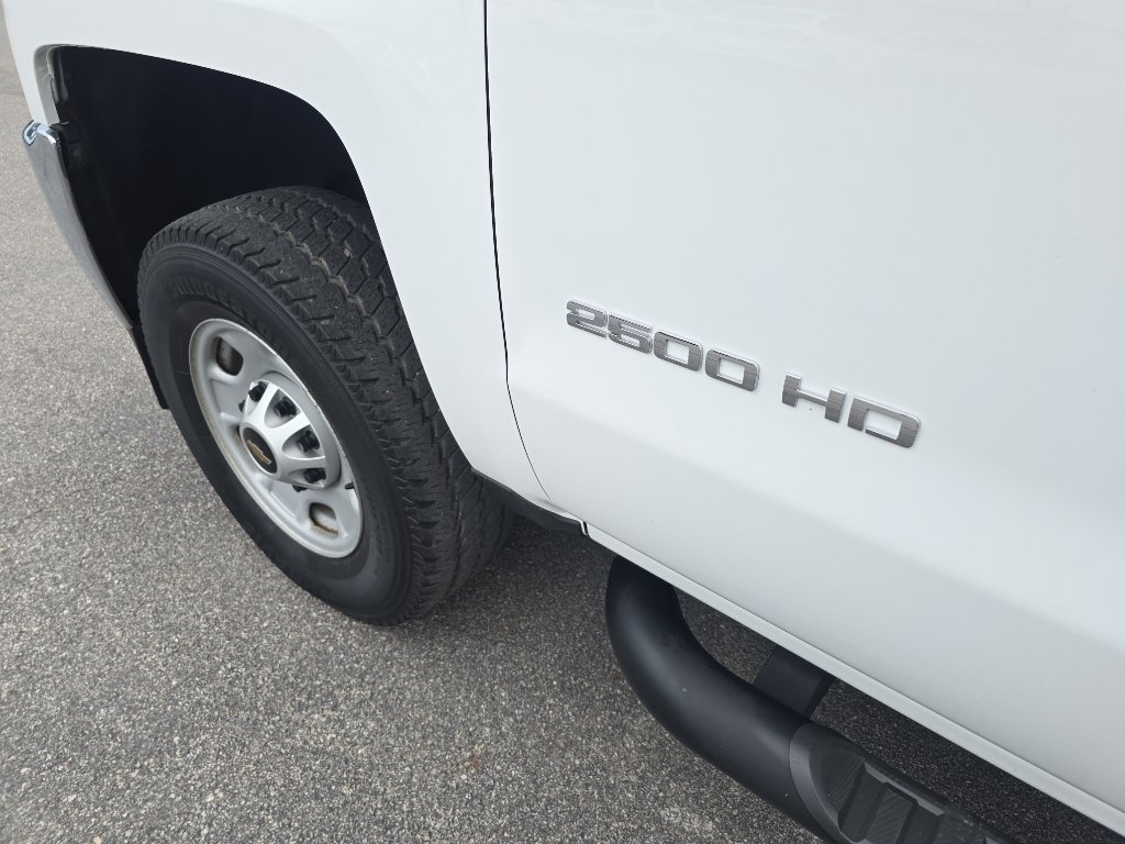 Used 2016 Chevrolet Silverado 2500 W/T AWD/4WD image 13
