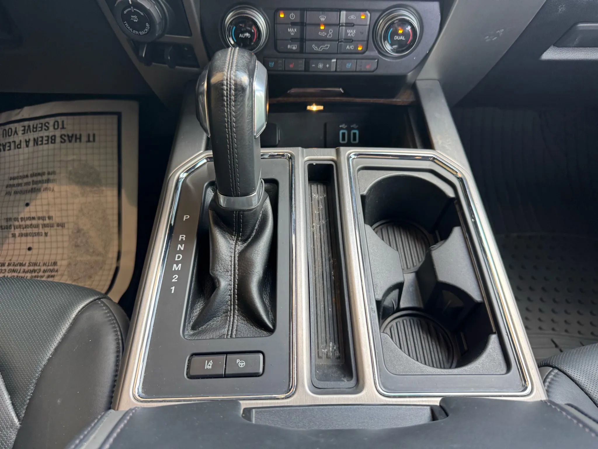 Used 2016 Ford F150 Platinum w/ Equipment Group 701A Luxury image 27