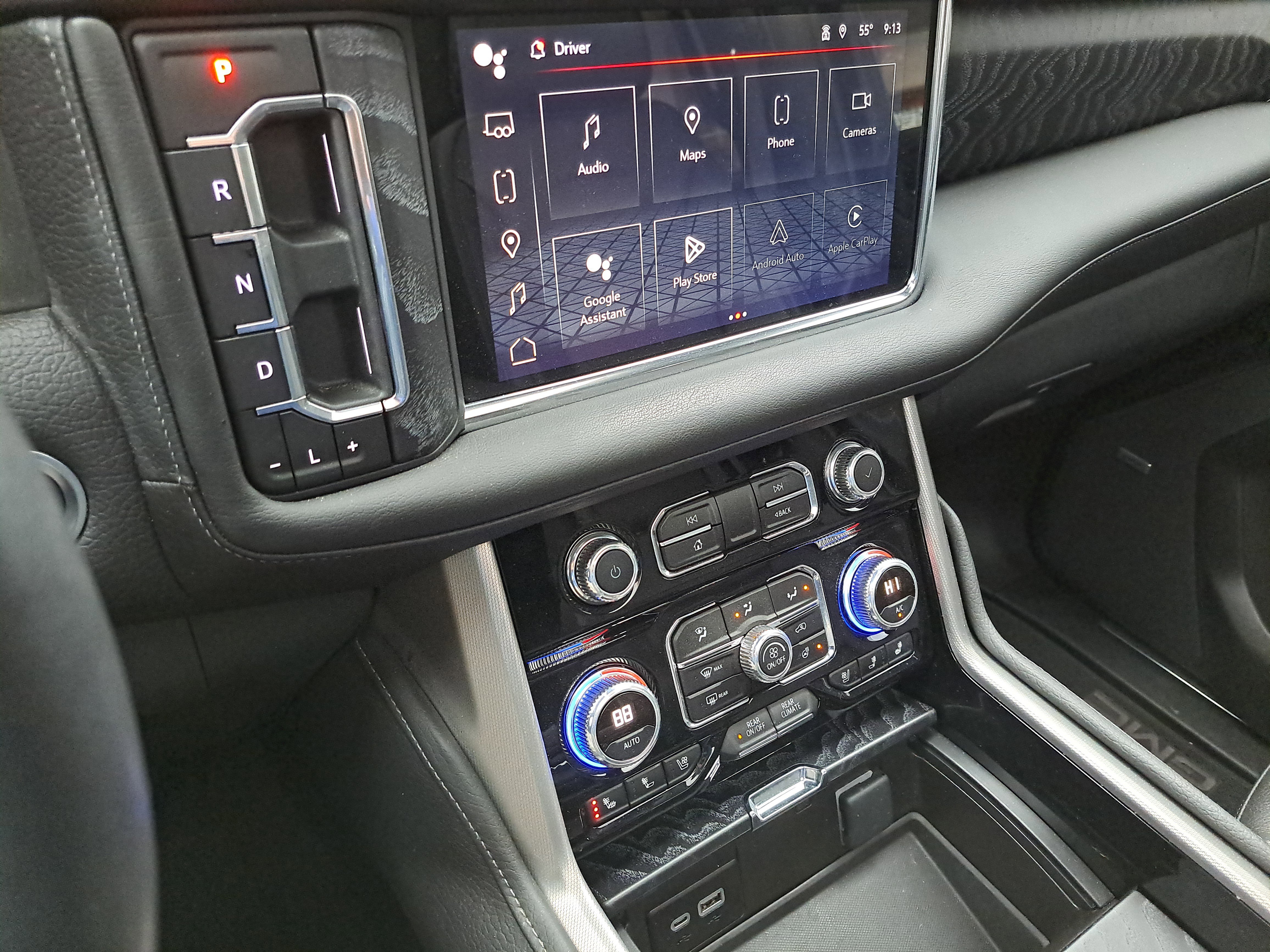 Used 2024 GMC Yukon Denali w/ Advanced Technology Package image 19