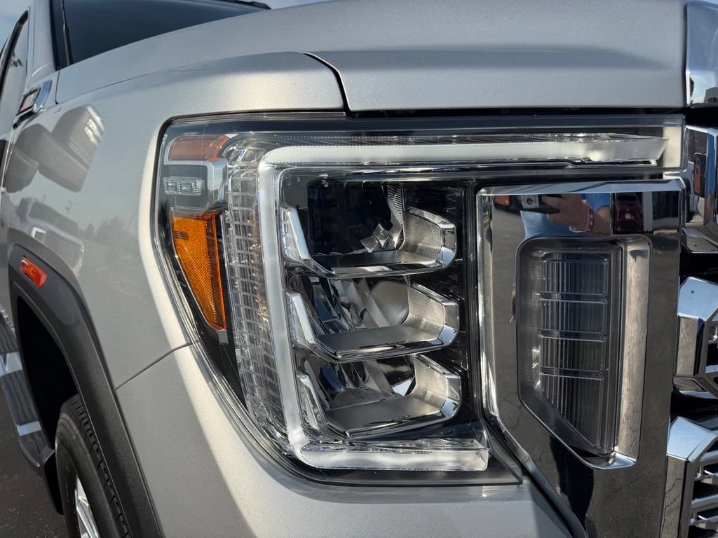 Used 2023 GMC Sierra 3500 Denali w/ Denali Ultimate Package AWD/4WD image 4