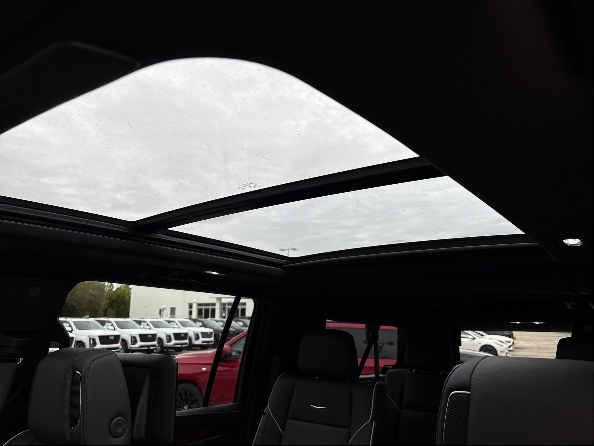 Certified 2024 Cadillac Escalade ESV Premium Luxury image 35