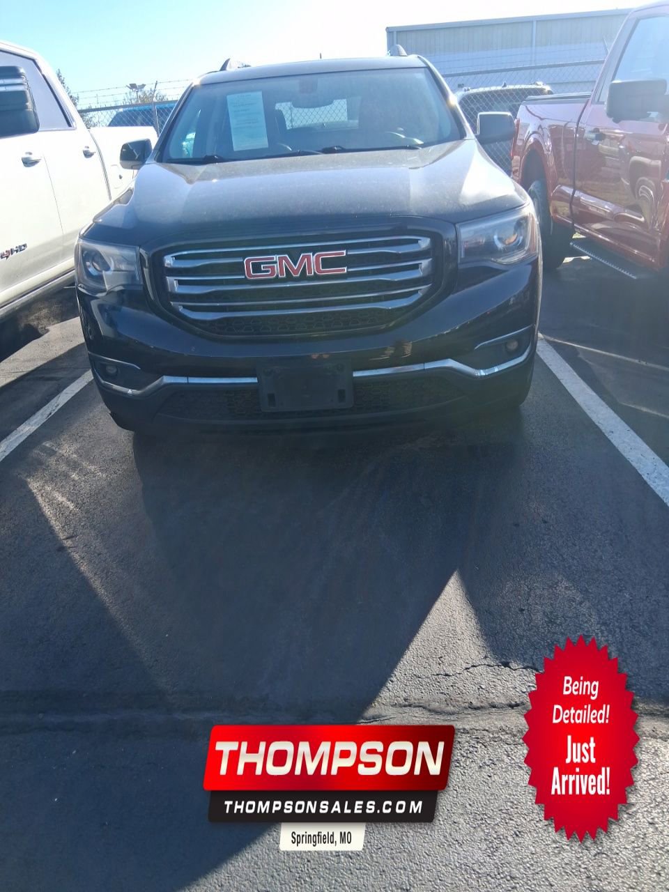 Used 2017 GMC Acadia SLT image 1