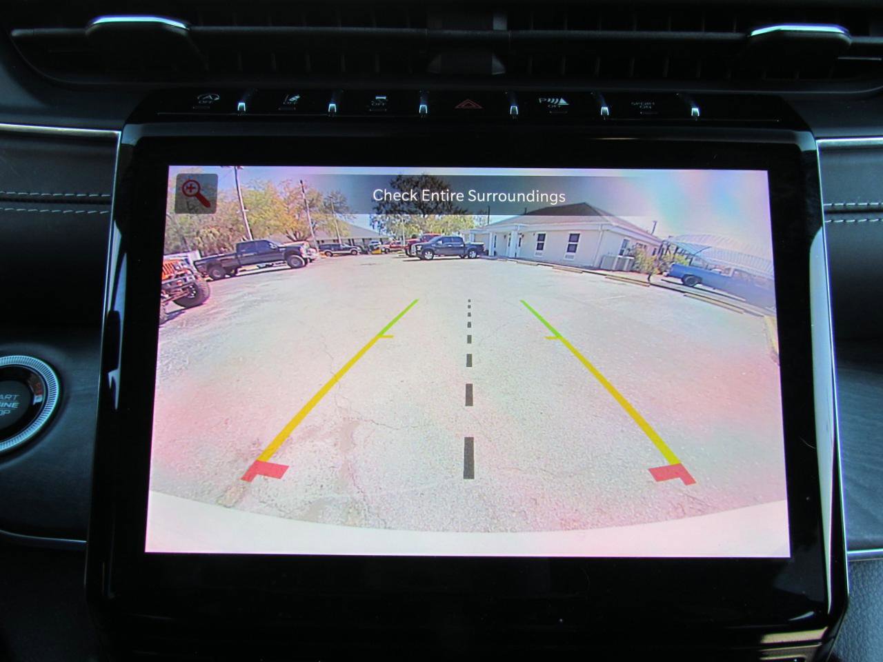 Used 2023 Jeep Grand Cherokee Overland w/ Luxury Tech Group IV RWD image 33