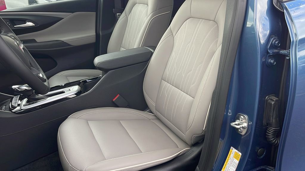 New 2025 Buick Envista Avenir image 11