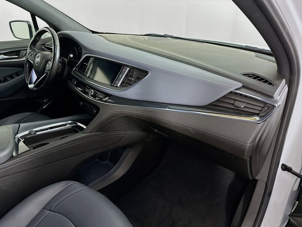 Used 2022 Buick Enclave Essence image 37