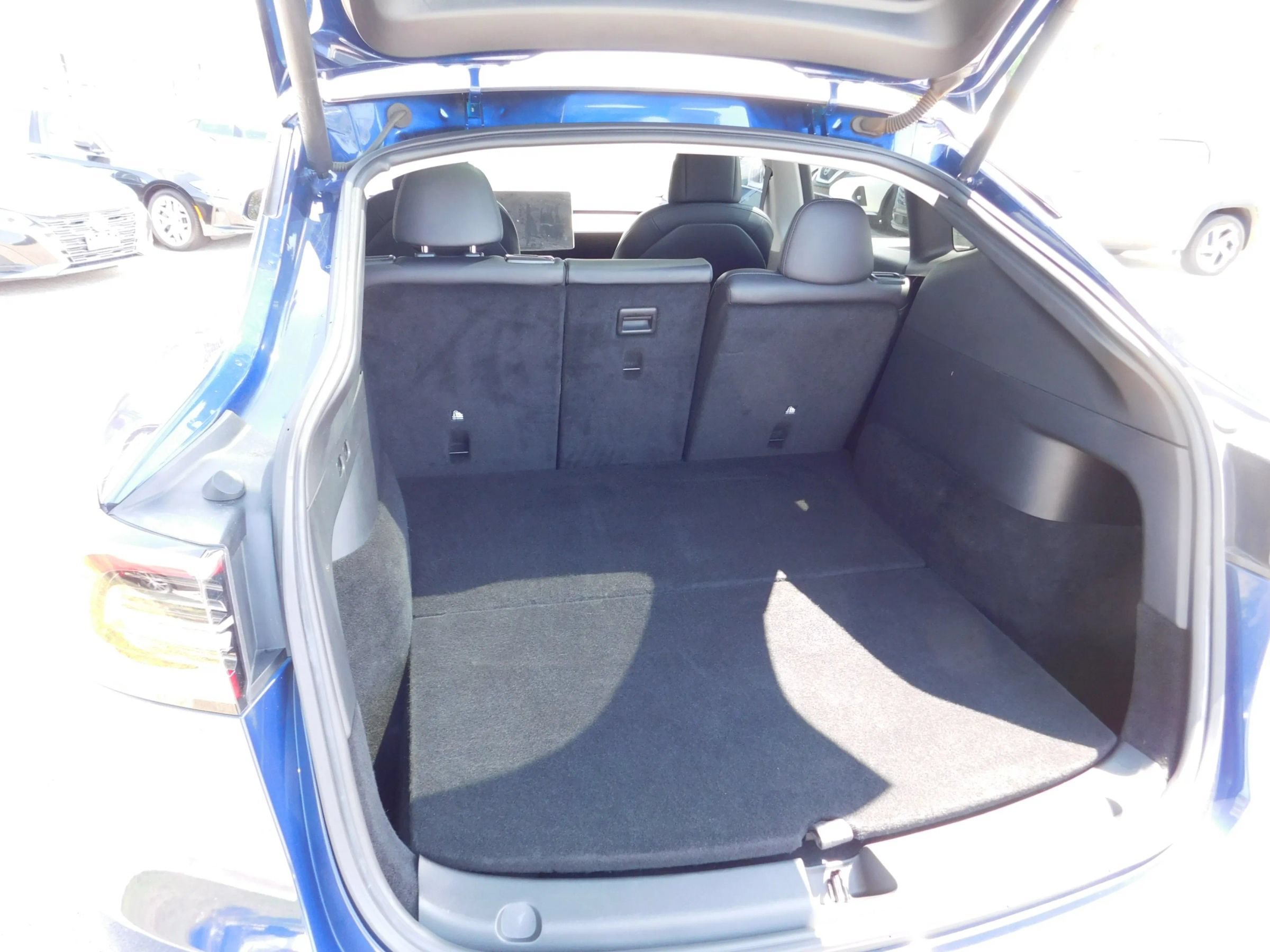 Used 2021 Tesla Model Y Long Range AWD/4WD image 8