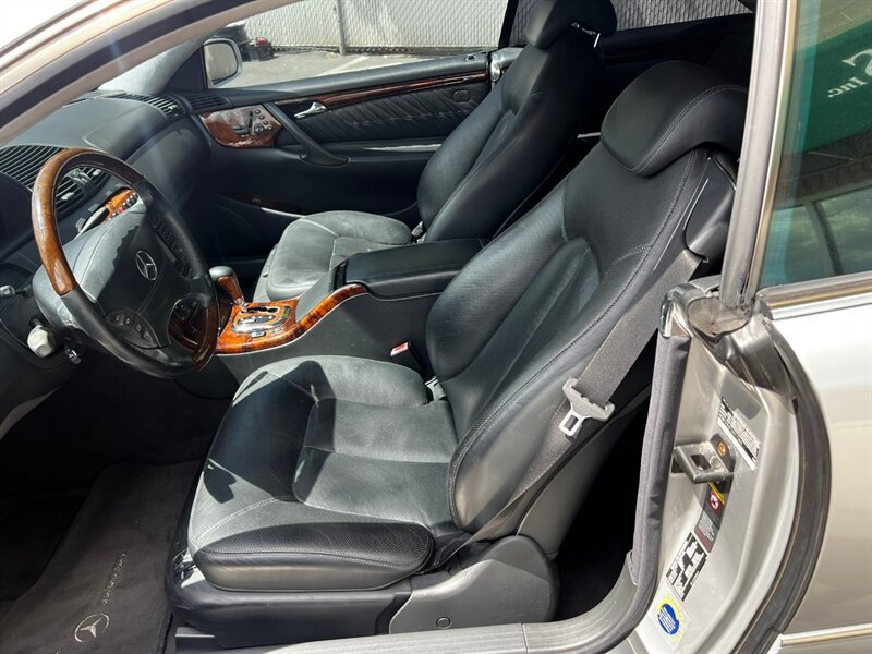 Used 2001 Mercedes-Benz CL 600 image 17