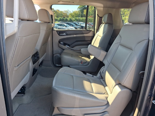 Used 2018 Chevrolet Suburban LT AWD/4WD image 18