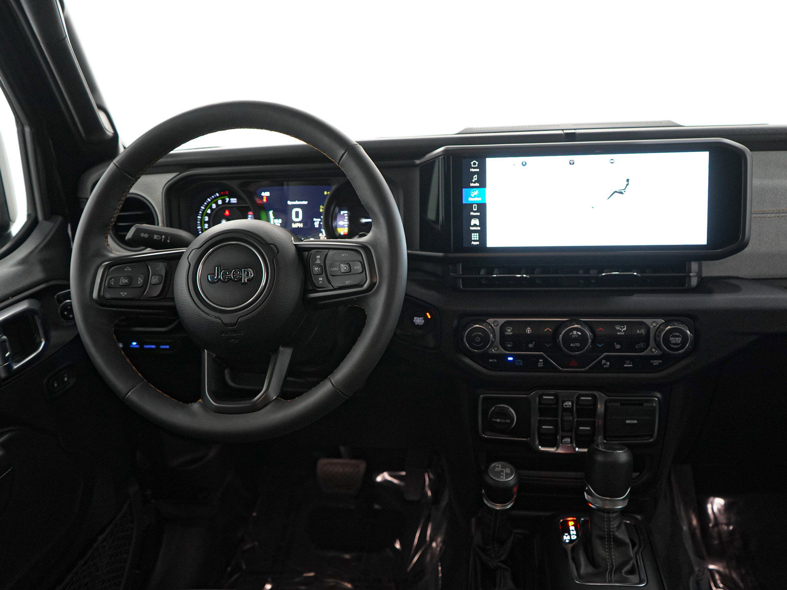 Used 2024 Jeep Wrangler Unlimited w/ Convenience Group AWD/4WD image 15