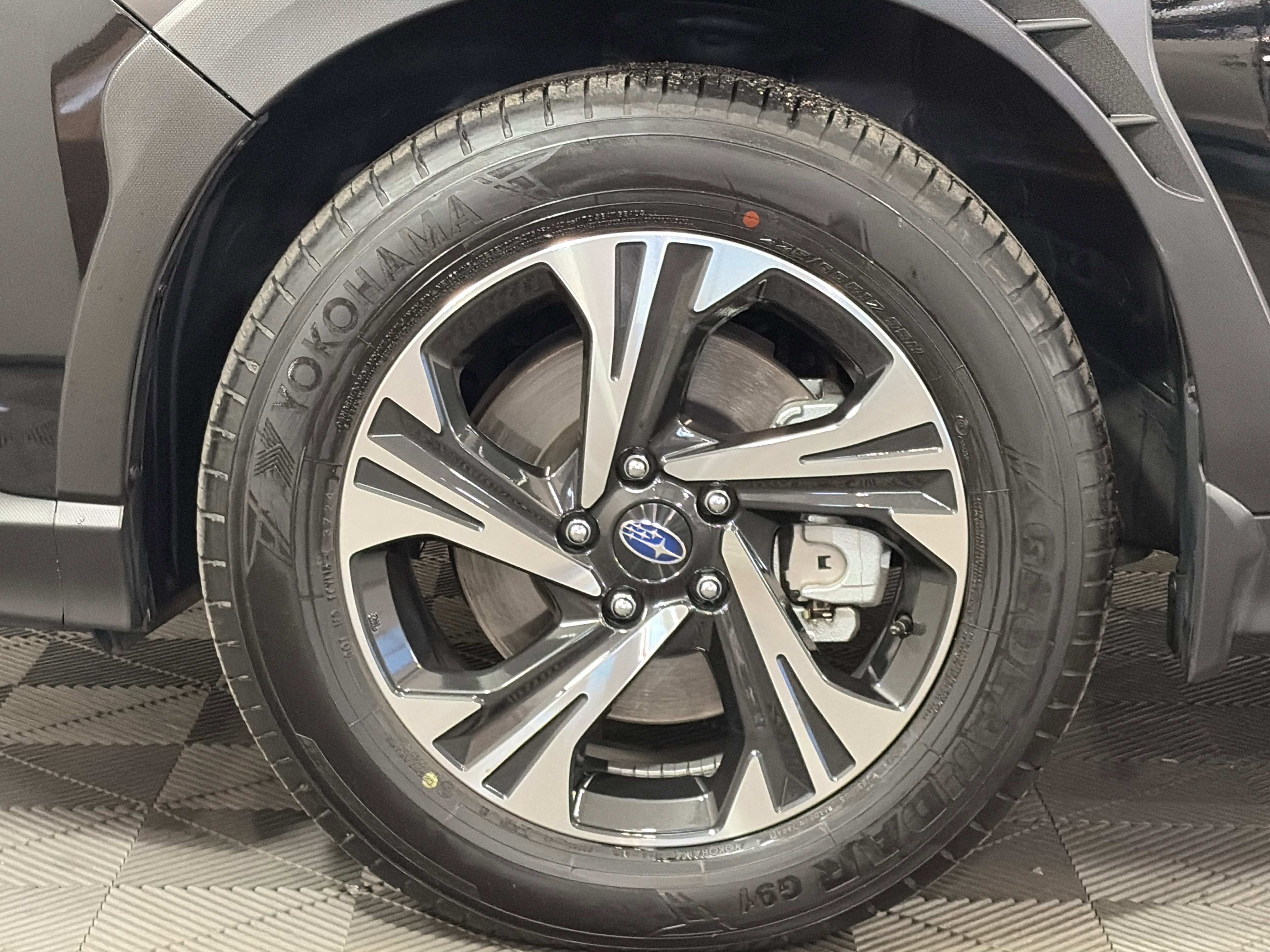 Used 2024 Subaru Crosstrek 2.0i Premium image 11