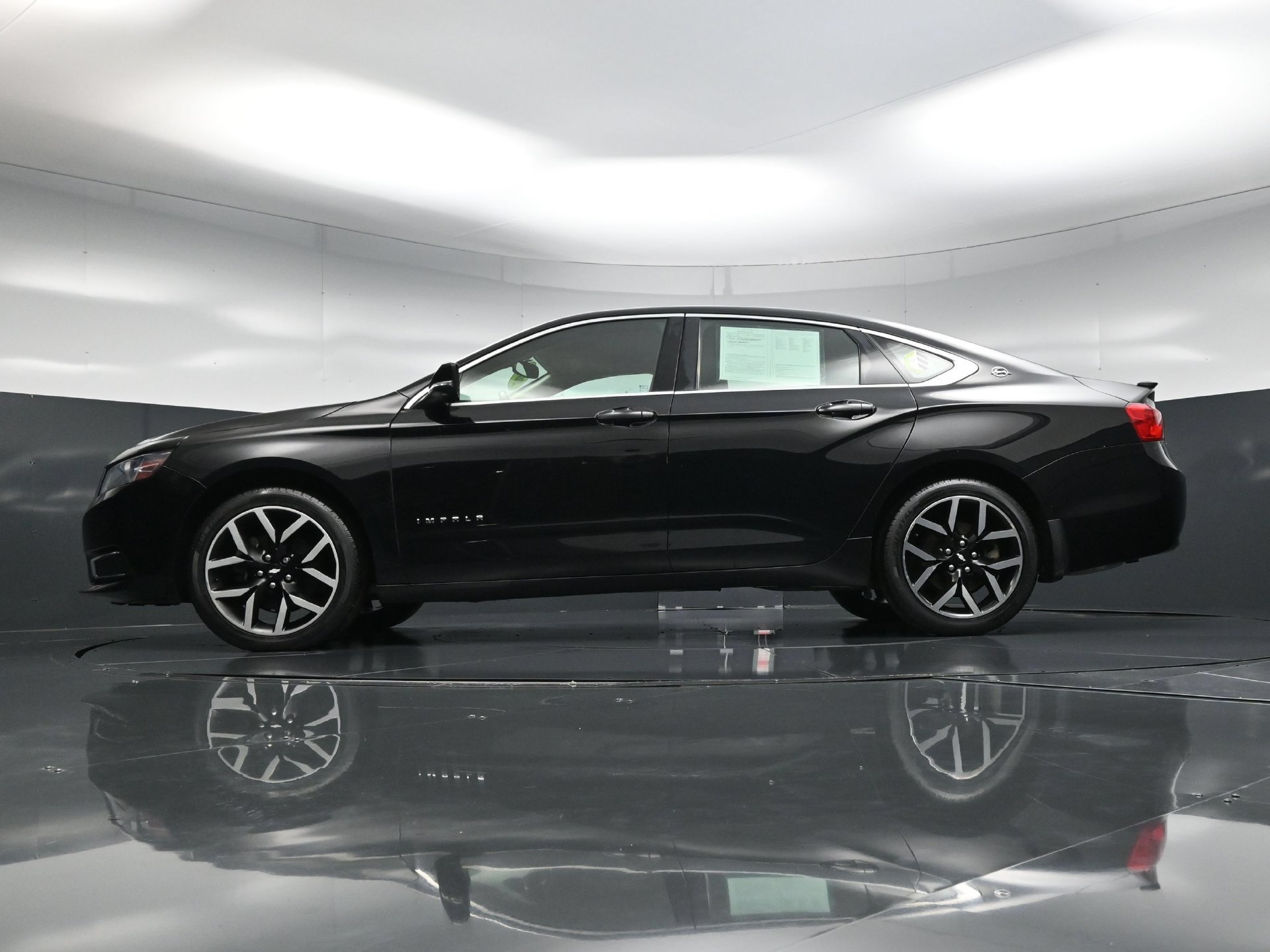 Used 2017 Chevrolet Impala LT FWD image 65