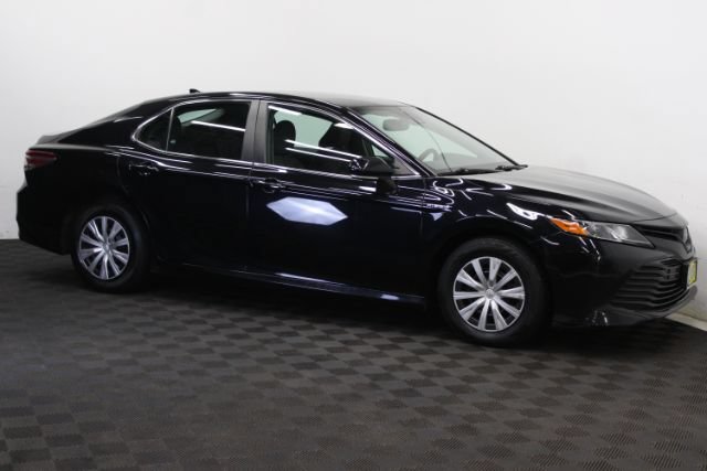 Used 2020 Toyota Camry LE w/ Fleet Convenience Package FWD image 3