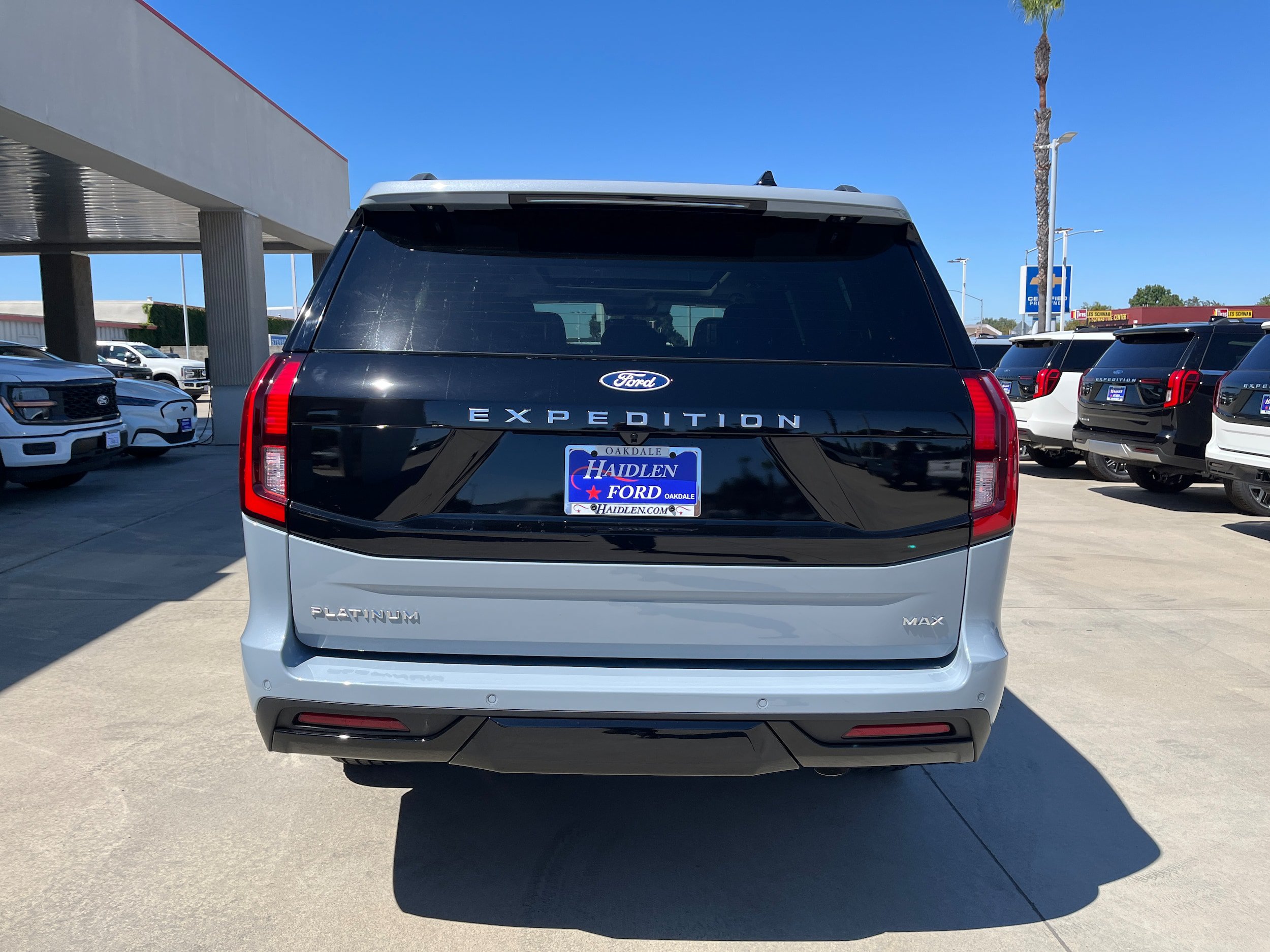 New 2027 Ford Expedition Max Platinum w/ Driver's Package AWD/4WD image 5
