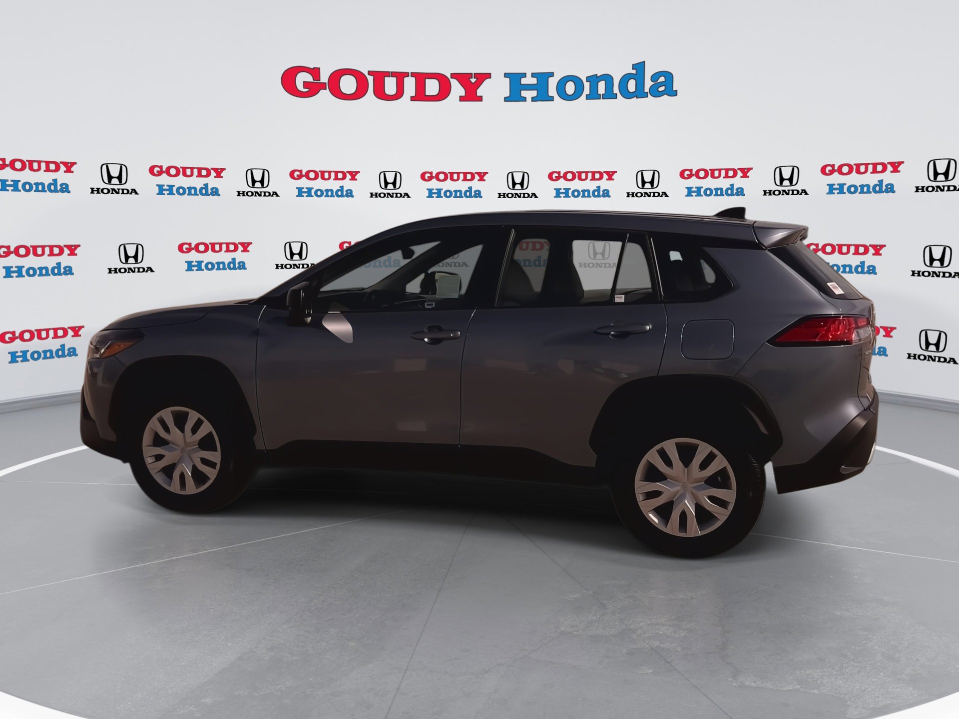 Used 2025 Toyota Corolla Cross L image 6