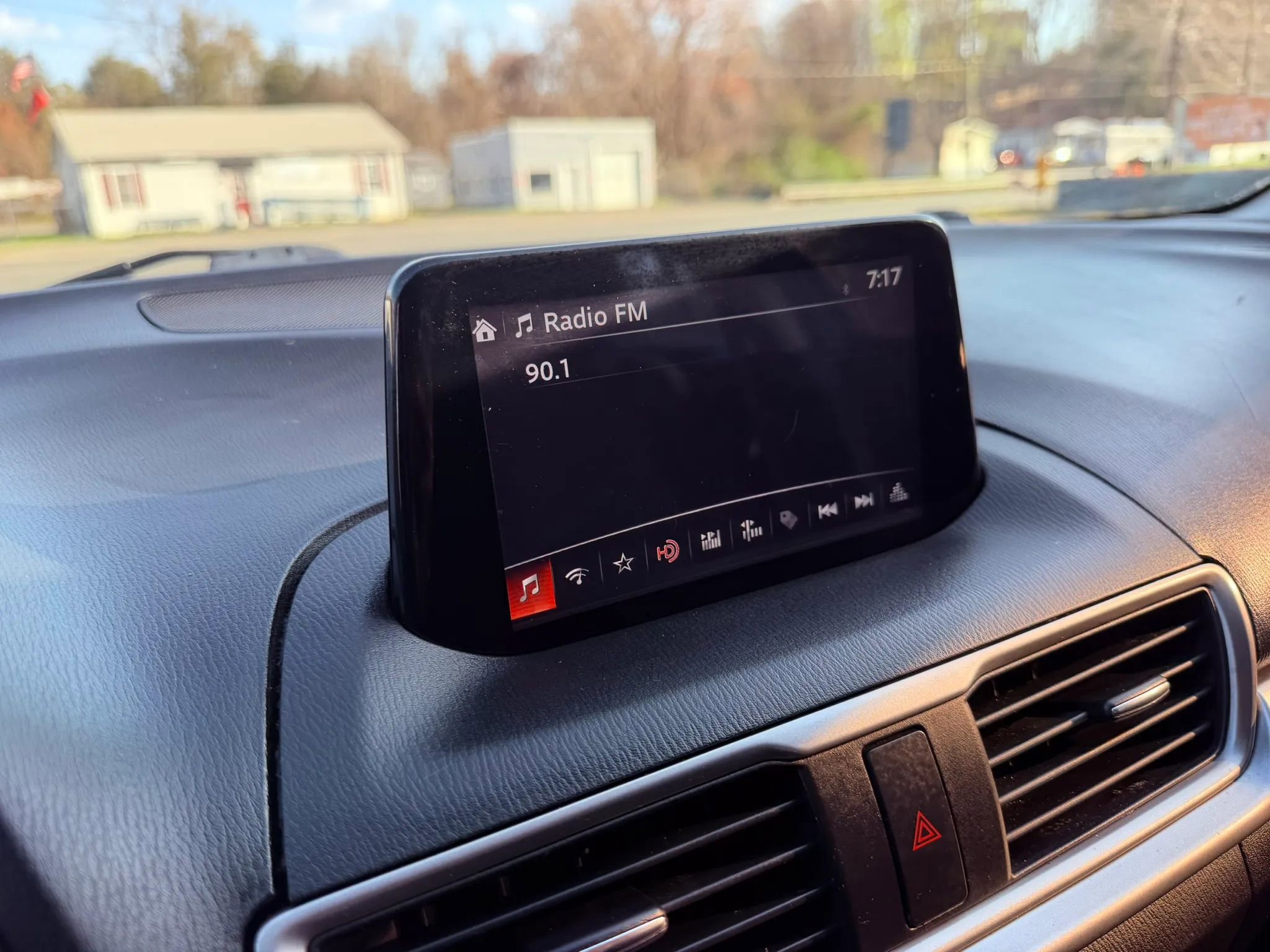 Used 2017 MAZDA MAZDA3 Sport image 24