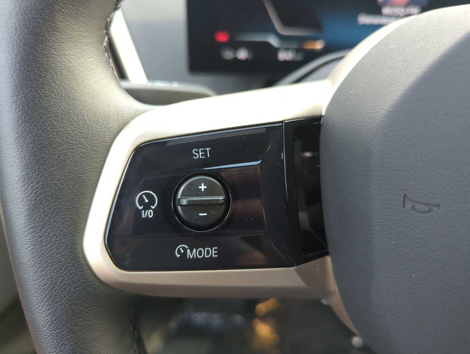 Certified 2025 BMW iX xDrive50 image 22
