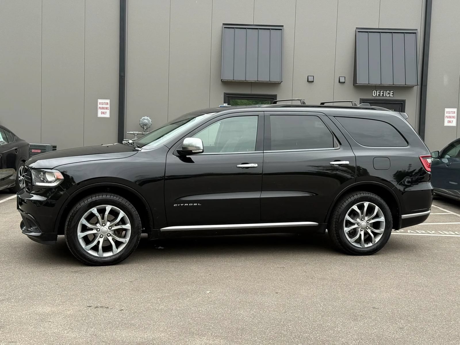 Used 2017 Dodge Durango Citadel AWD/4WD image 2