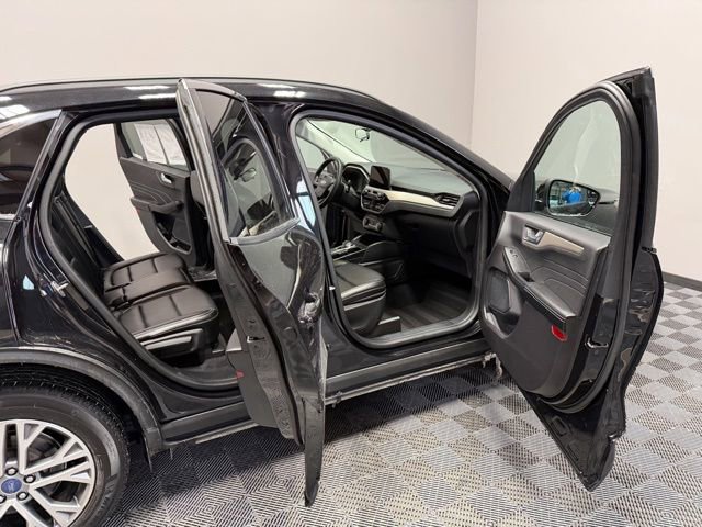 Used 2022 Ford Escape SEL image 21
