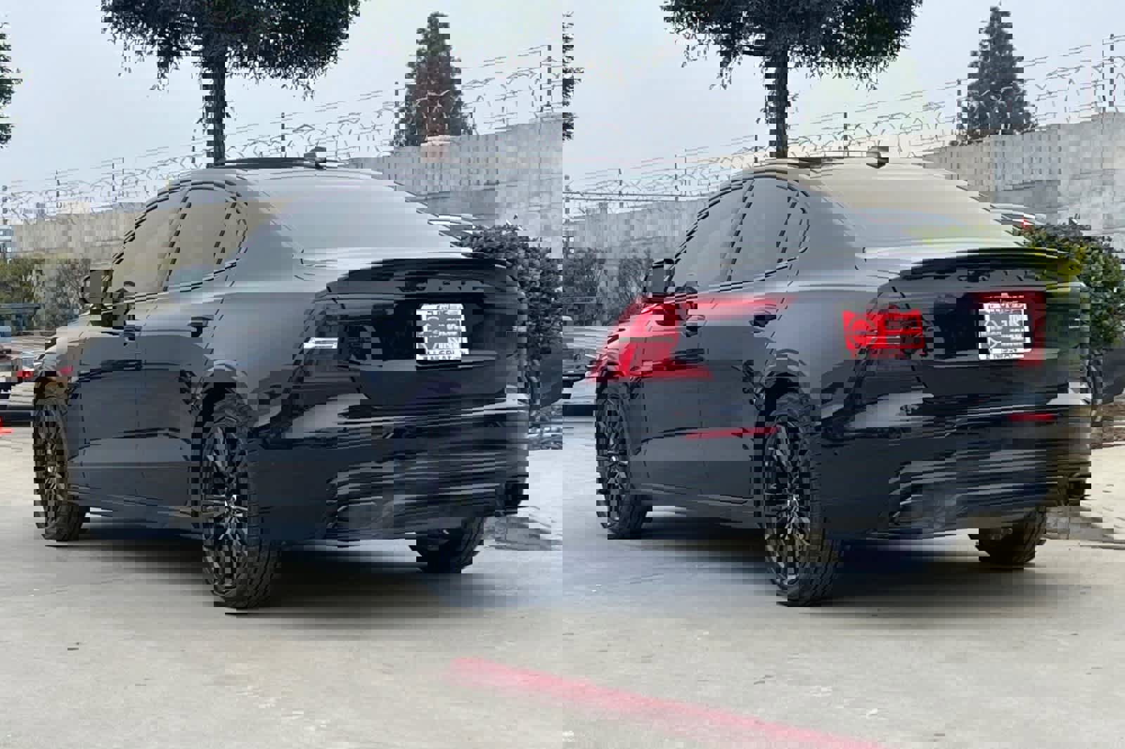 Used 2022 Volvo S60 T8 R-Design w/ Advanced Package image 7