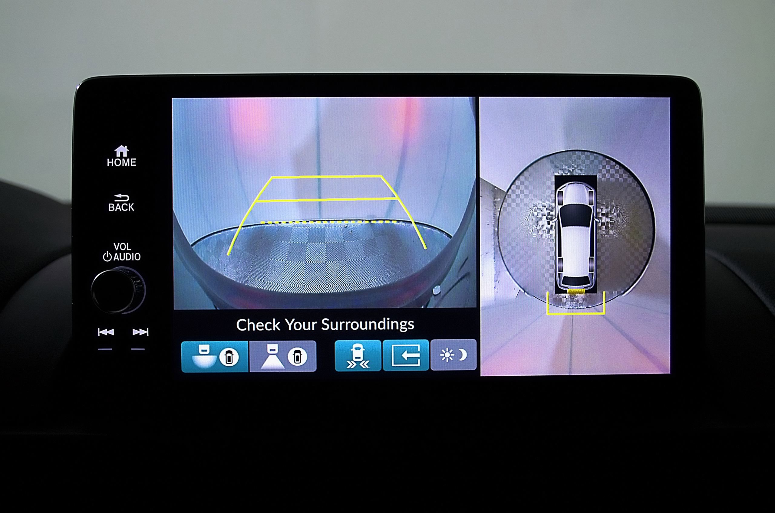 Used 2025 Honda Pilot TrailSport image 32