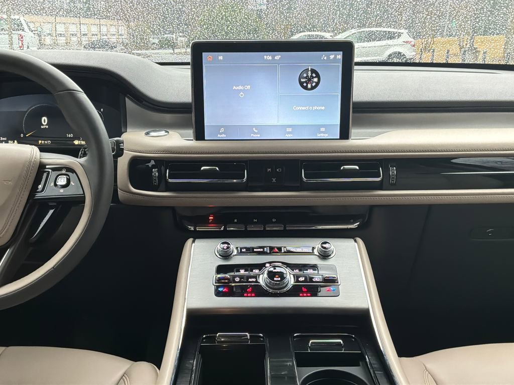 Used 2024 Lincoln Aviator Premiere image 21