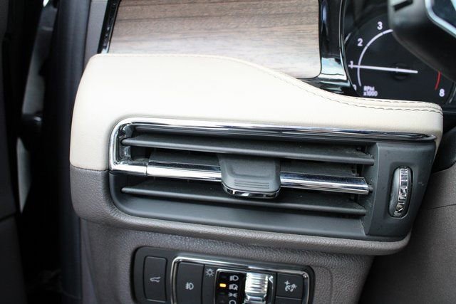 Used 2020 Lincoln Corsair Reserve w/ Elements Package image 11