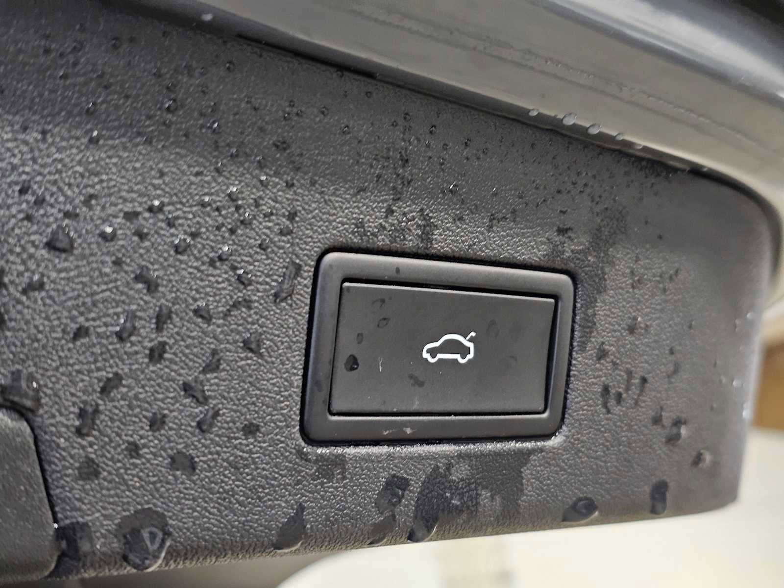 Used 2023 Volkswagen ID.4 Pro S image 16