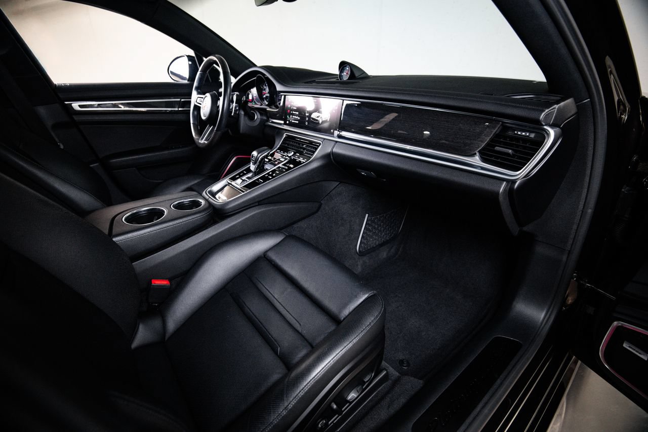 Certified 2023 Porsche Panamera Platinum Edition RWD image 28