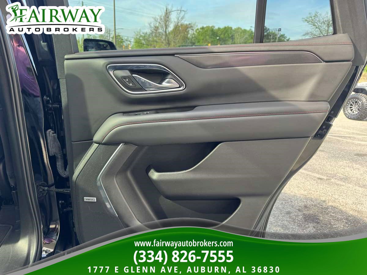 Used 2021 Chevrolet Tahoe RST w/ Luxury Package image 34