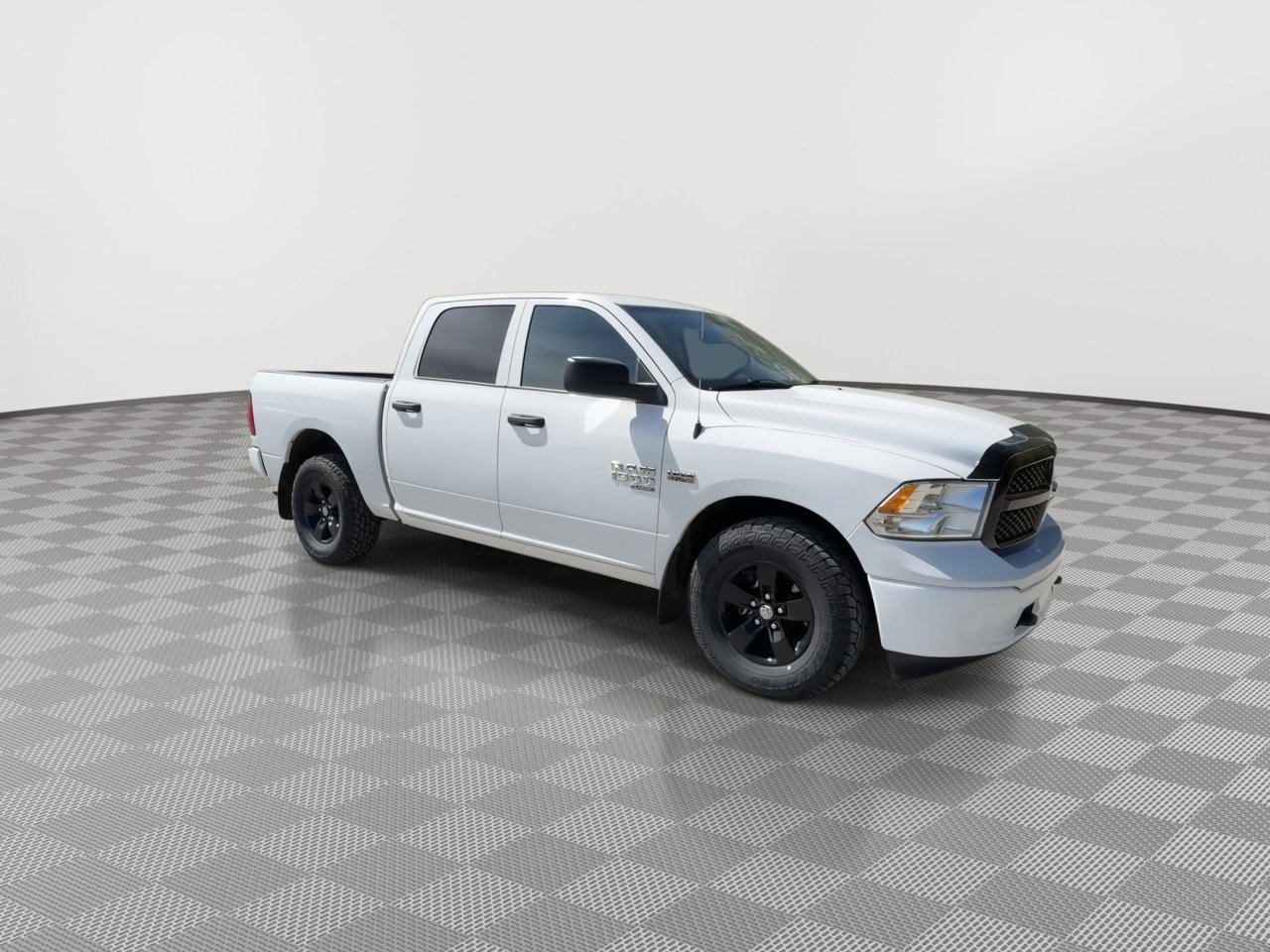 Used 2023 RAM 1500 Classic SLT w/ Protection Group AWD/4WD image 2