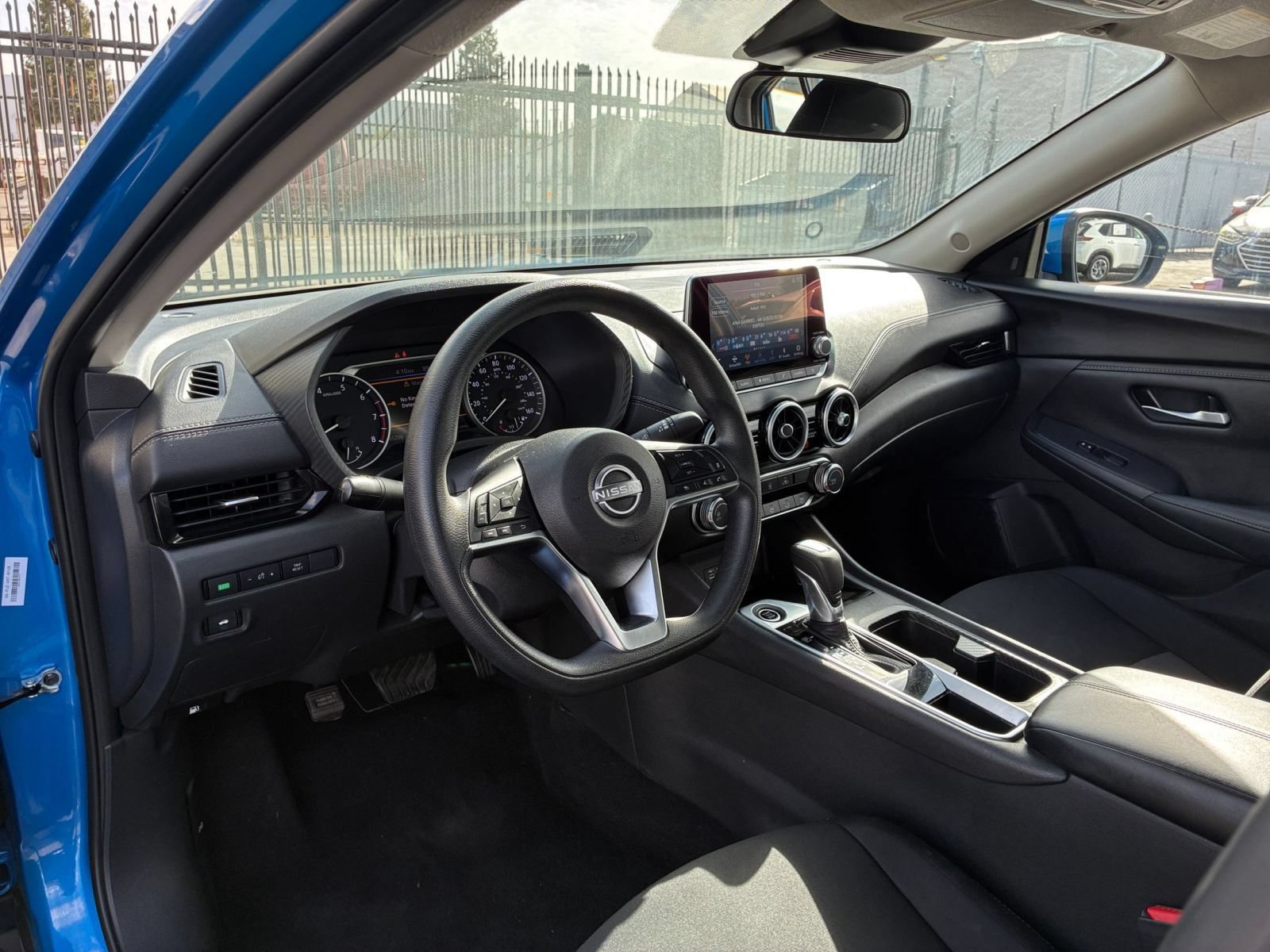 Used 2025 Nissan Sentra SV FWD image 31