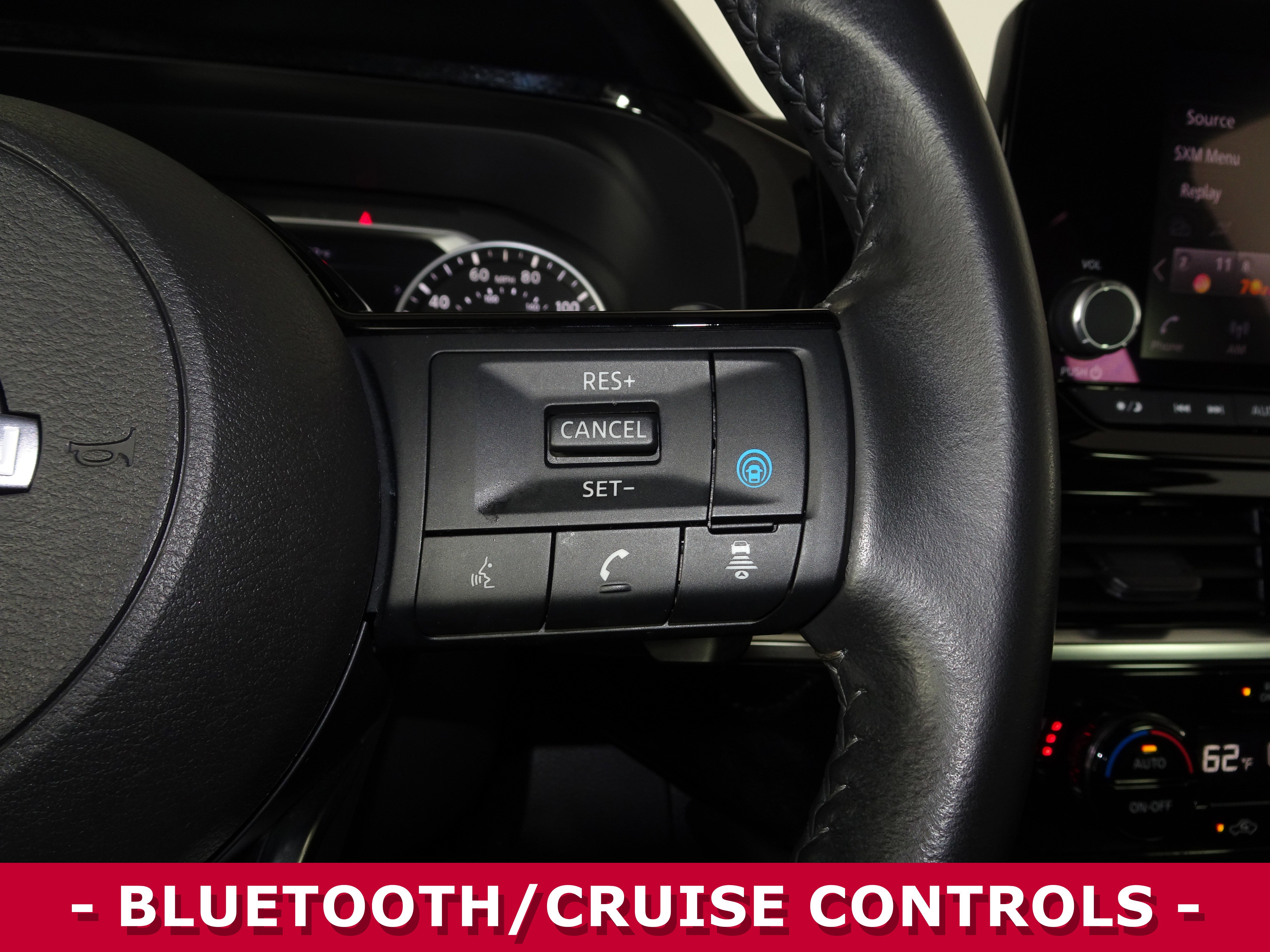 Used 2023 Nissan Pathfinder SV image 15