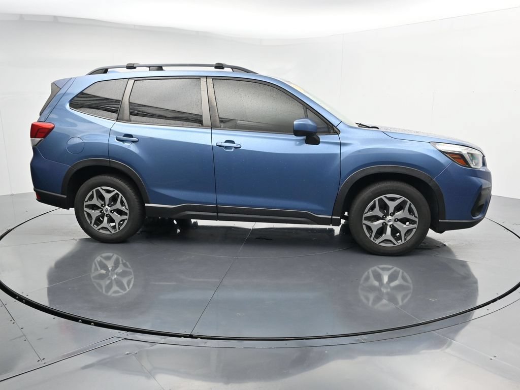 Used 2021 Subaru Forester Premium AWD/4WD image 9