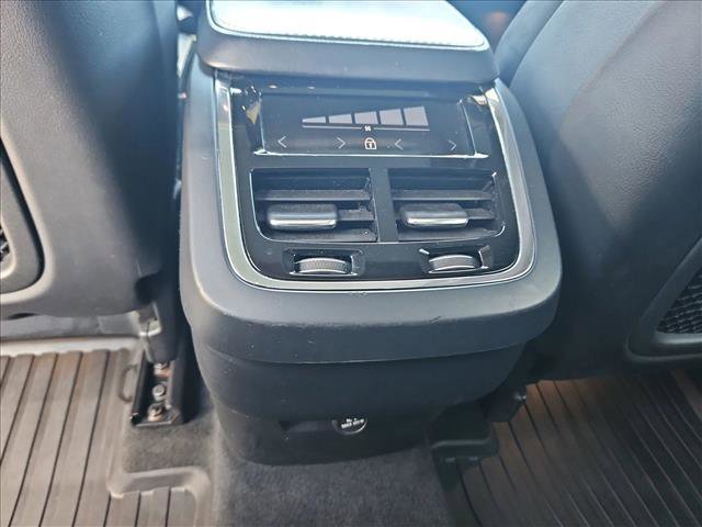 Used 2018 Volvo XC90 T6 R-Design w/ Convenience Package image 18