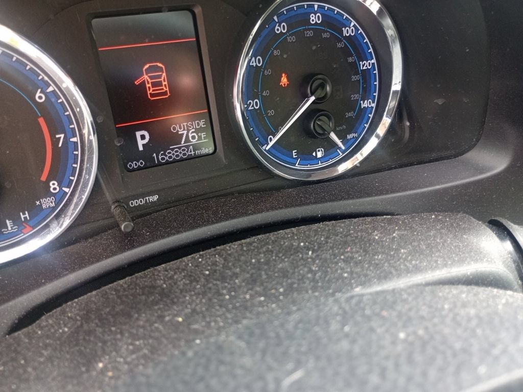 Used 2017 Toyota Corolla LE FWD image 10