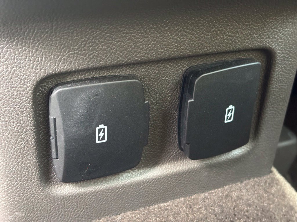 Used 2023 Lincoln Corsair AWD w/ Equipment Group 101A image 16