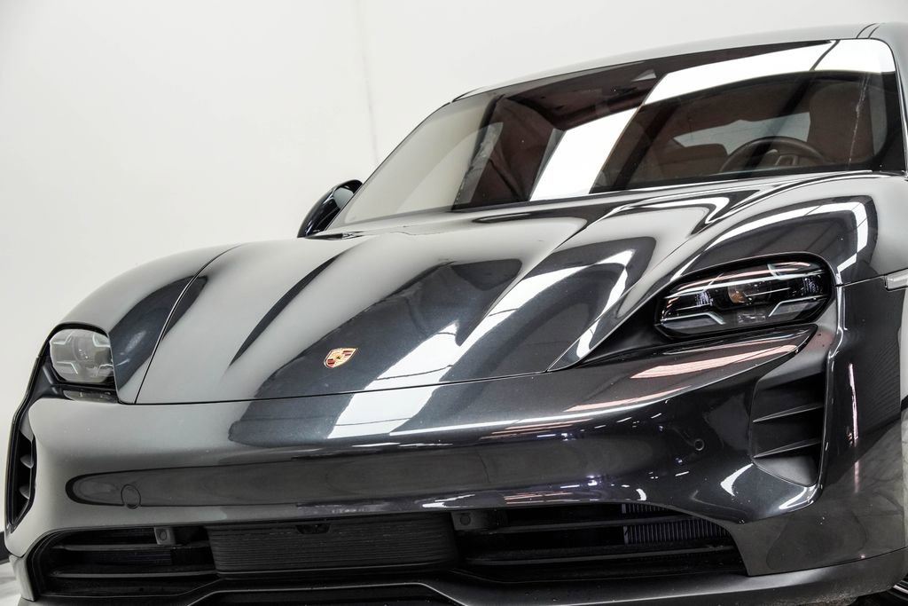 Used 2020 Porsche Taycan 4S image 2